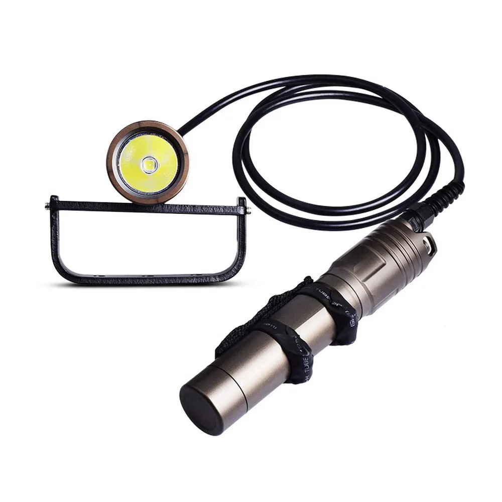 Orcatorch D611 Dive Light